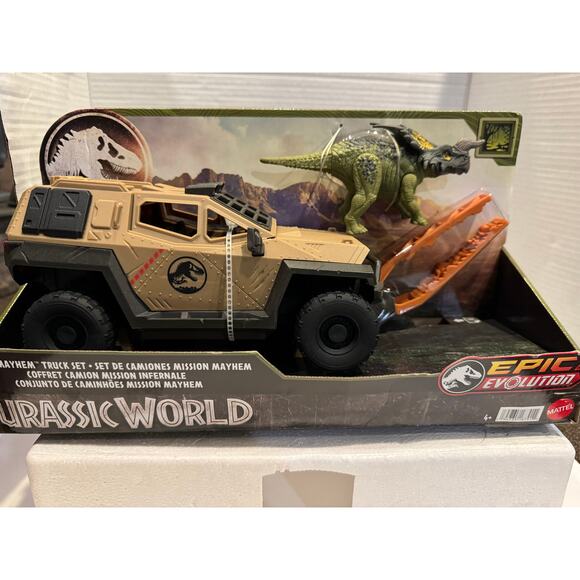 Jurassic World Mission Mayhem Truck & Dinosaur Action Figure Toy Set - Picture 4 of 8